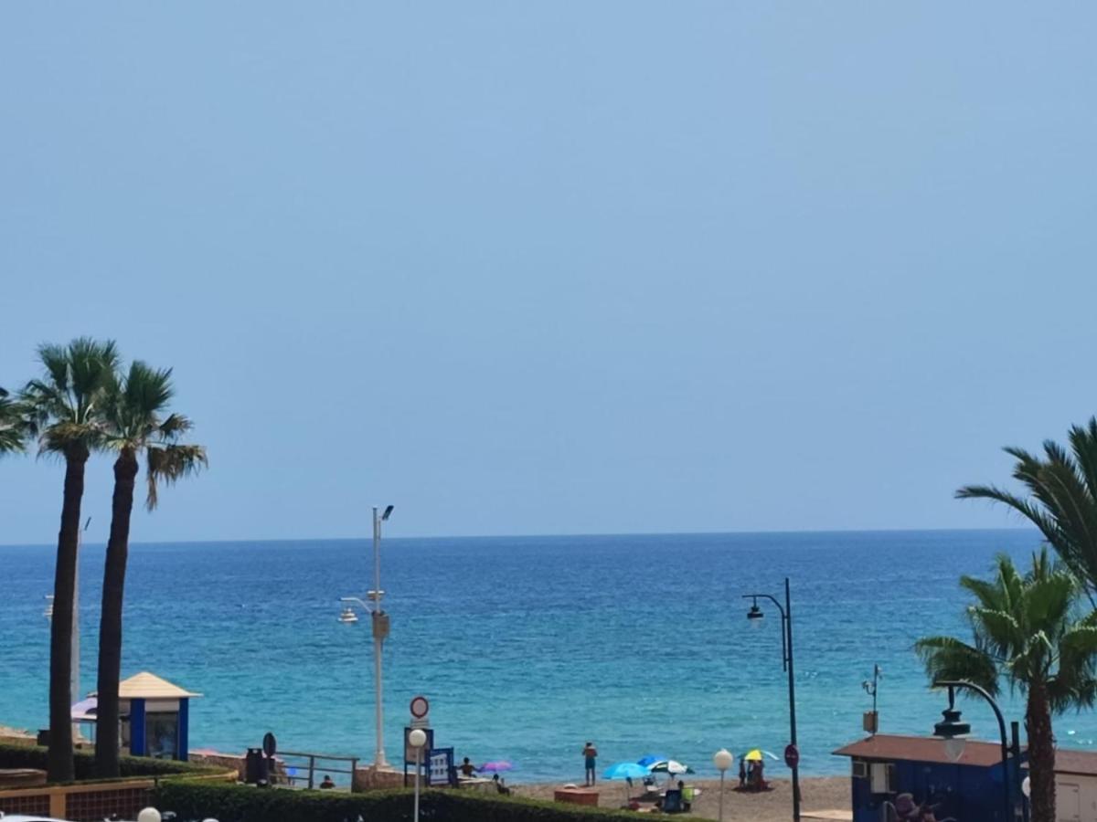 Casa Playa Guadalmar, Beautiful Apartment In Front Of The Sea, Wifi, Ac, Smart Tv, Private Parking 马拉加 外观 照片