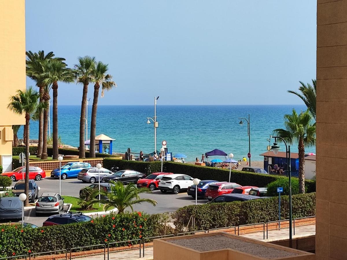 Casa Playa Guadalmar, Beautiful Apartment In Front Of The Sea, Wifi, Ac, Smart Tv, Private Parking 马拉加 外观 照片