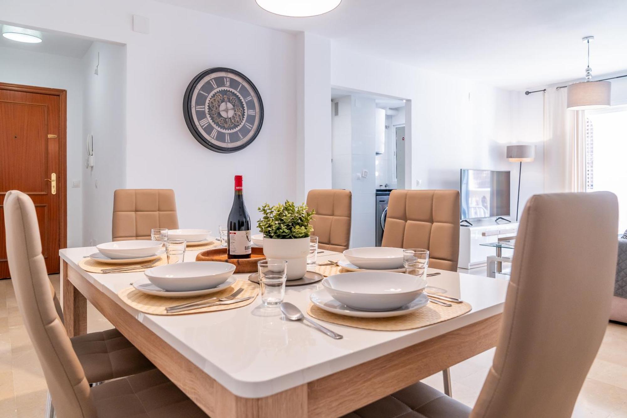 Casa Playa Guadalmar, Beautiful Apartment In Front Of The Sea, Wifi, Ac, Smart Tv, Private Parking 马拉加 外观 照片